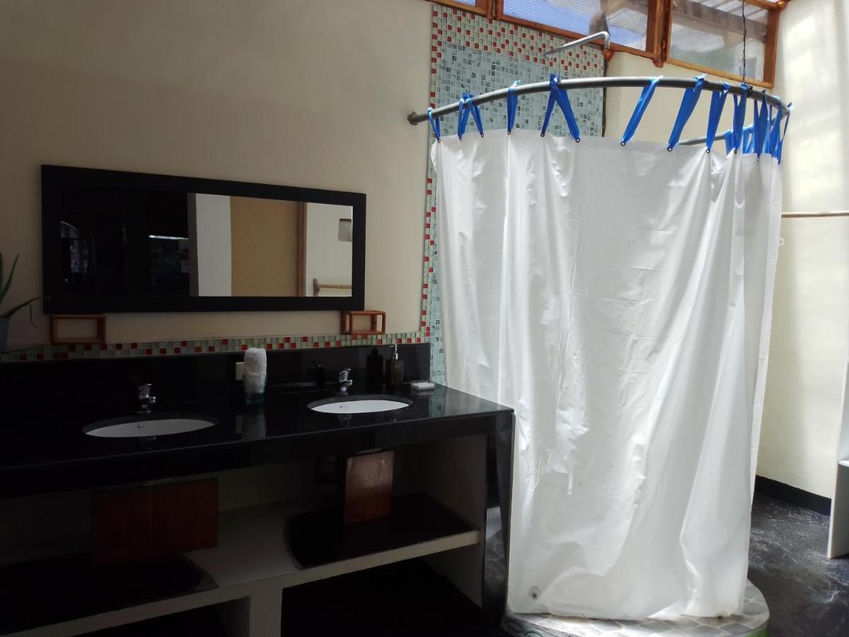Cozy Hosting Galapagos Διαμέρισμα Puerto Ayora  Εξωτερικό φωτογραφία